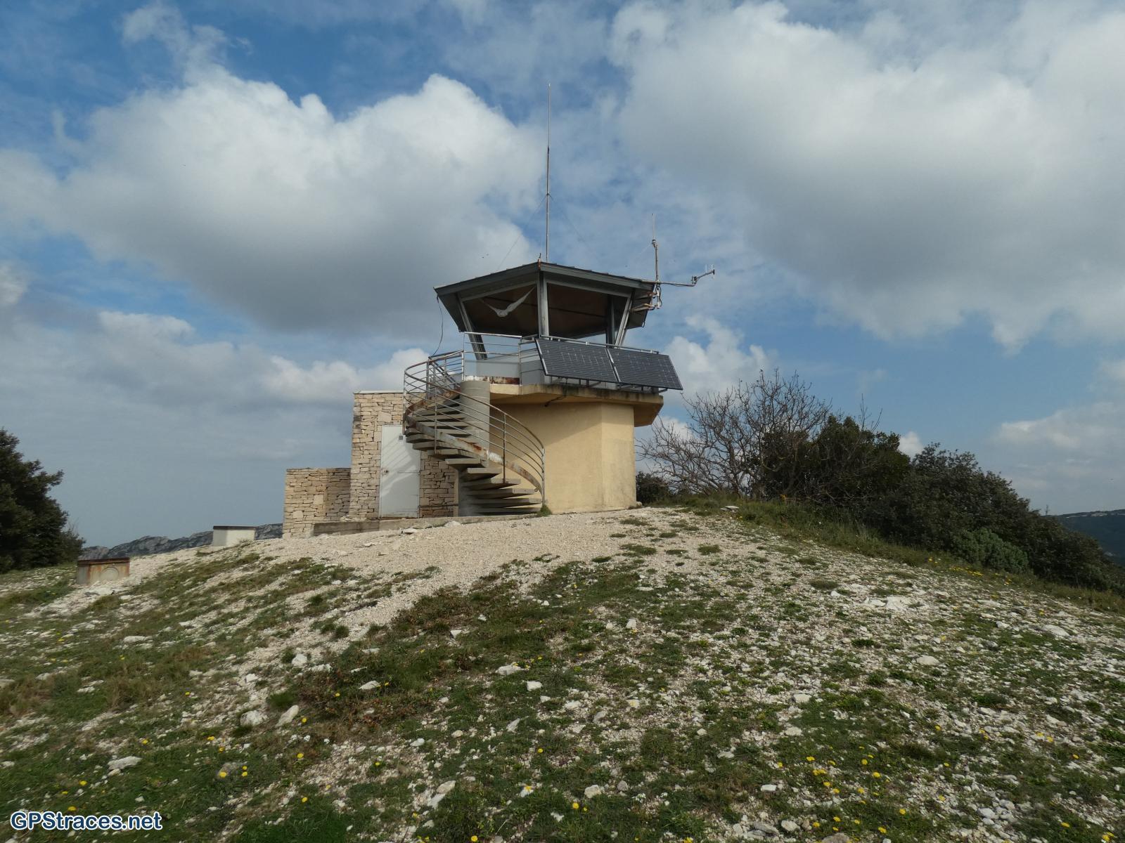 Bouches du Rhône-Alpilles - Mas de Montfort - Tour de guet - Pas de la Figuière–6