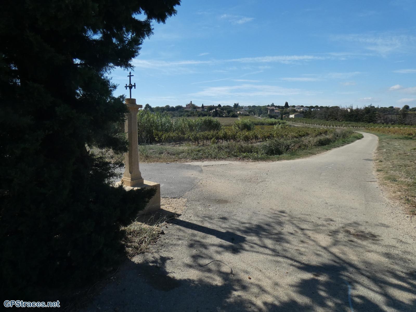 Gard-De Domazan à Estézargues–10