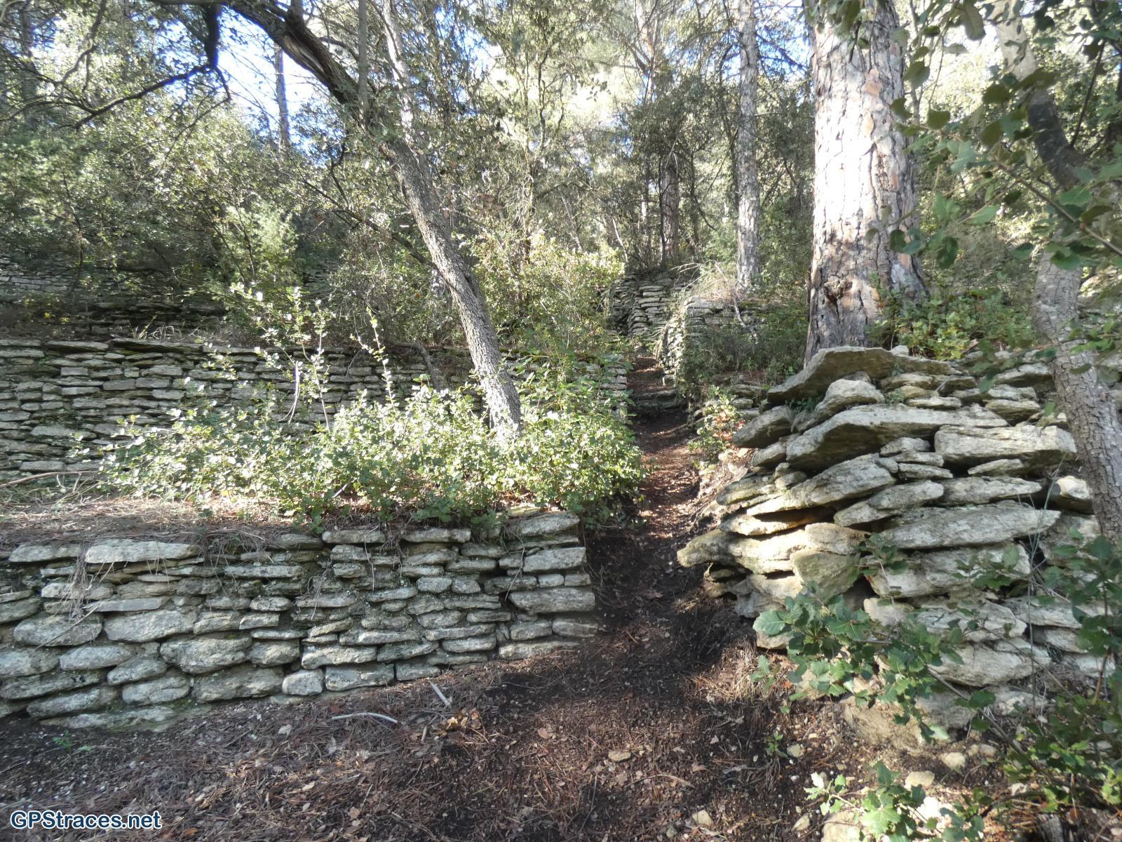 Vaucluse-De Beaumettes à St-Pantaléon–15